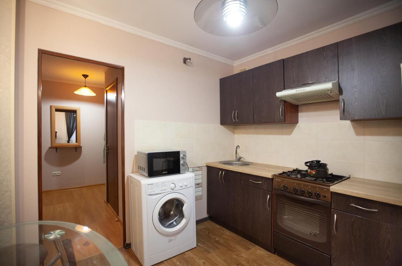 Двухкомнатная Квартира 300М От Моря Ул Парковая 18 Отчетные Док Chornomorsk Exterior photo